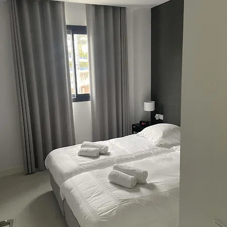 Huswell - Oceanview In Higueron West Apartment *